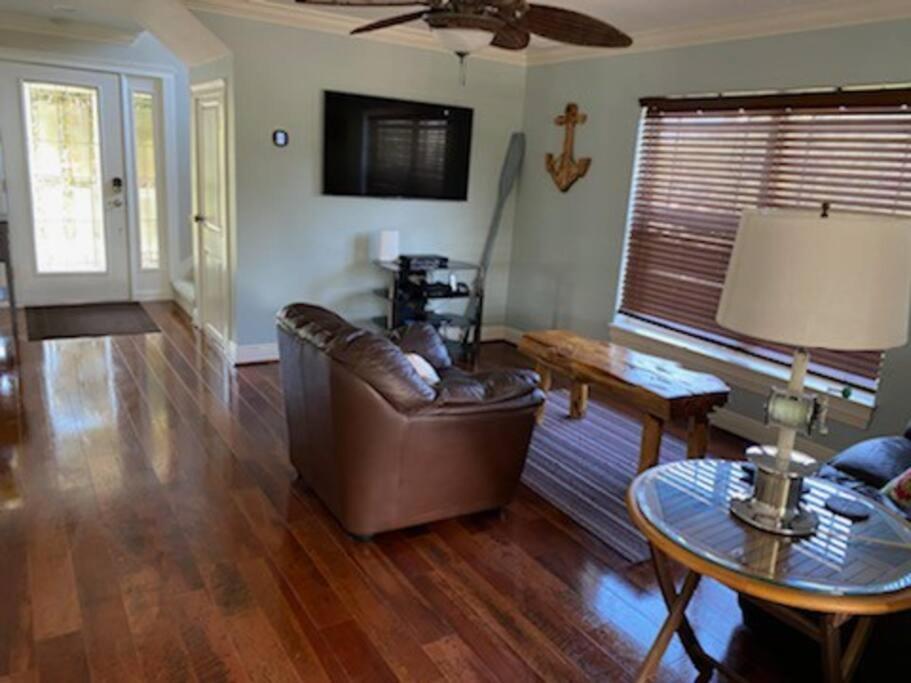 4Br Private Dock, Warm Spring Canal, Kayaks, Canoe Hudson Exterior photo