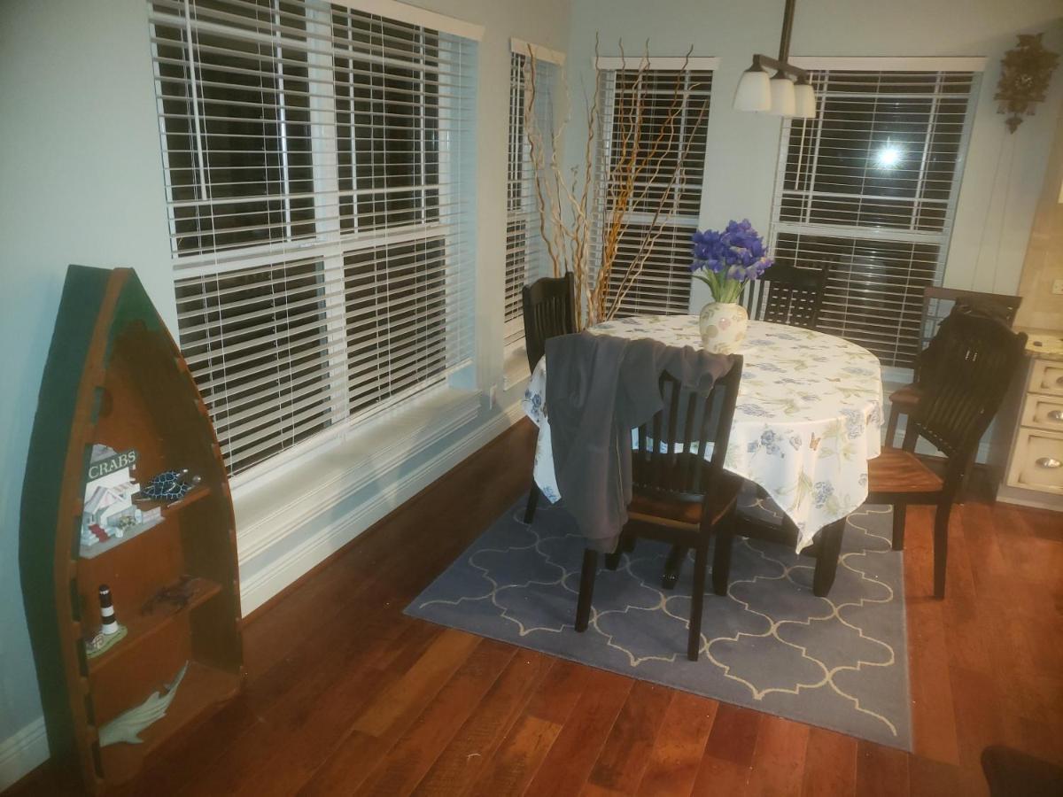 4Br Private Dock, Warm Spring Canal, Kayaks, Canoe Hudson Exterior photo